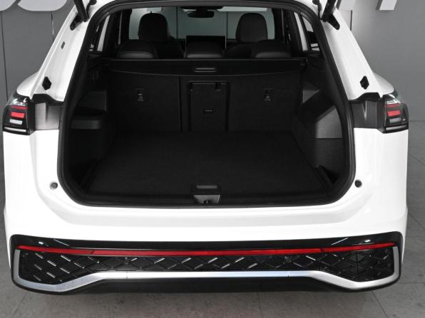 Volkswagen Tiguan III (China Market) с пробегом 2024 года, цена 4 099 000 рублей, 21470 км, внедорожник, Автокод Объявления