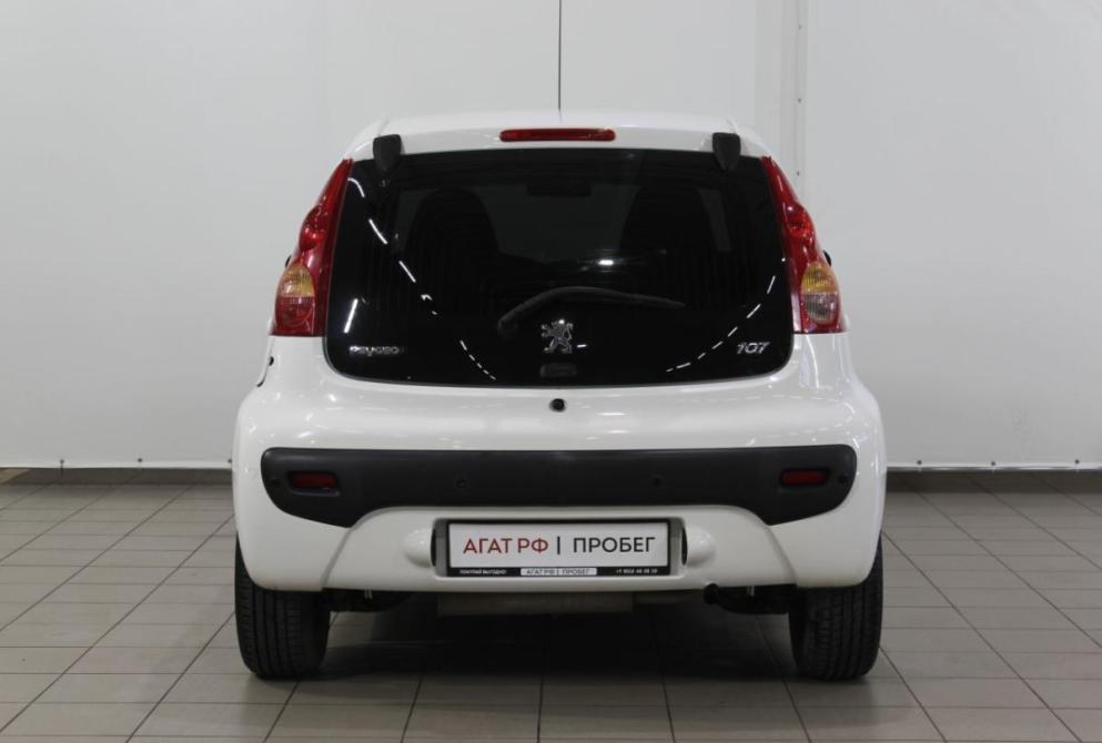 Peugeot 107 I Астрахань  - изображение 7