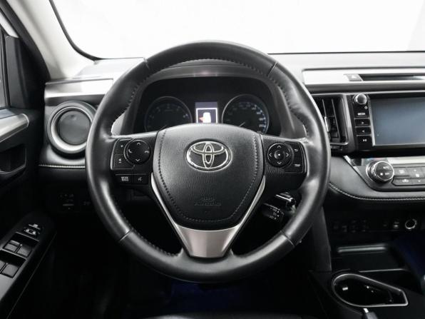 Toyota RAV4 IV (XA40) Рестайлинг с пробегом 2017 года, цена 2 350 000 рублей, 166013 км, внедорожник, Автокод Объявления