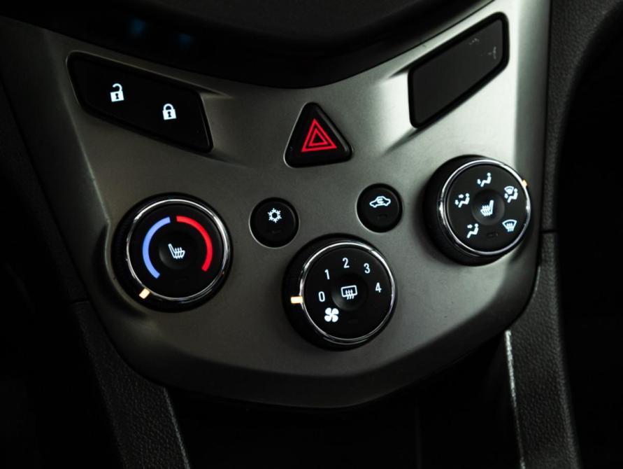 Chevrolet Aveo II Санкт-Петербург  - изображение 16