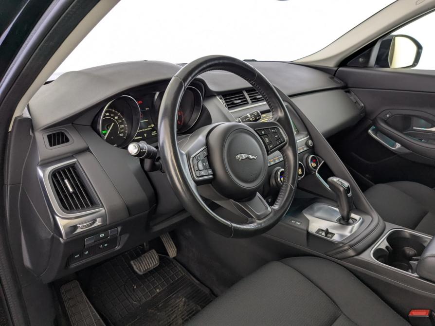 Jaguar E-Pace I Москва  - изображение 16