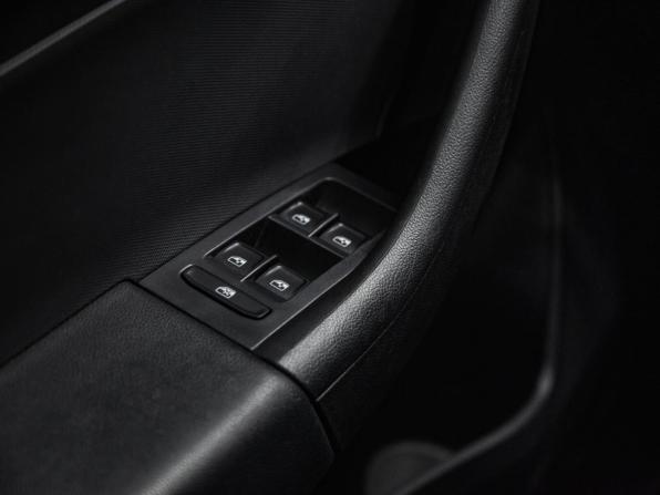 Skoda Rapid II с пробегом 2020 года, цена 1 749 000 рублей, 80099 км, лифтбек, Автокод Объявления