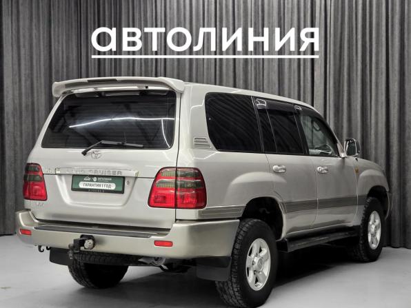 Toyota Land Cruiser 100 Series Рестайлинг 2 с пробегом 2005 года, цена 1 999 000 рублей, 340000 км, внедорожник, Автокод Объявления