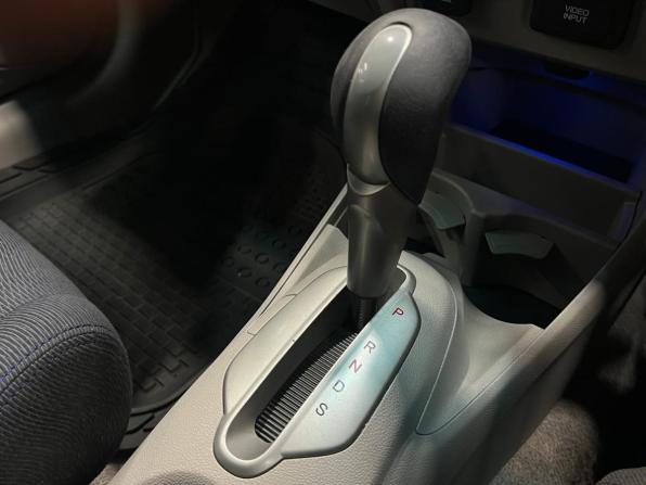 Honda Insight II с пробегом 2009 года, цена 689 000 рублей, 288460 км, хэтчбек, Автокод Объявления