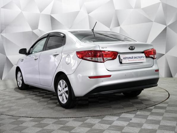 Kia Rio III Рестайлинг с пробегом 2016 года, цена 942 000 рублей, 170000 км, седан, Автокод Объявления