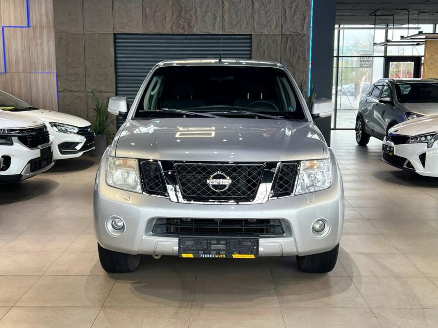 Nissan Navara (Frontier) III (D40) Рестайлинг Оренбург  - изображение 2