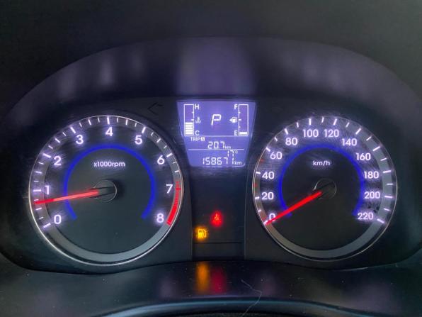 Hyundai Solaris I Рестайлинг с пробегом 2016 года, цена 1 099 000 рублей, 158498 км, седан, Автокод Объявления