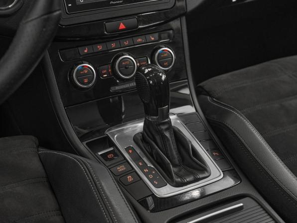 Volkswagen Passat CC I Рестайлинг с пробегом 2013 года, цена 1 349 000 рублей, 173700 км, седан, Автокод Объявления