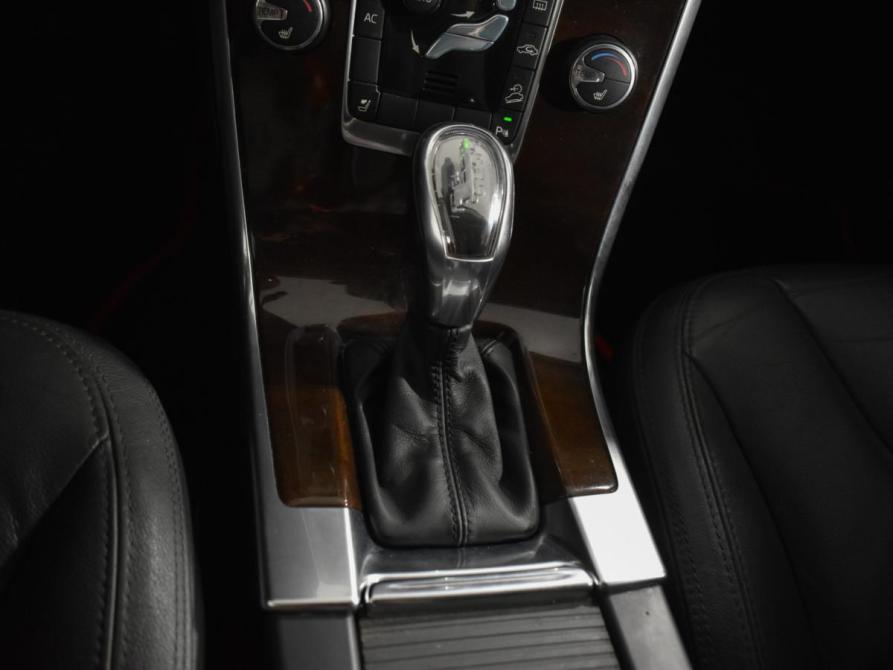 Volvo XC60 I Санкт-Петербург  - изображение 16