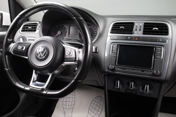Volkswagen Polo V Рестайлинг с пробегом 2019 года, цена 1 199 000 рублей, 107292 км, седан, Автокод Объявления