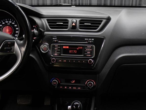 Kia Rio III Рестайлинг с пробегом 2016 года, цена 1 198 000 рублей, 88242 км, седан, Автокод Объявления