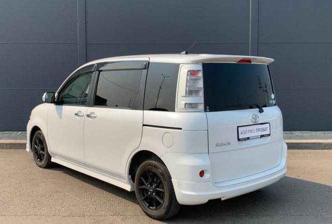 Toyota Sienta I Рестайлинг 2 с пробегом 2013 года, цена 1 045 000 рублей, 103411 км, компактвэн, Автокод Объявления
