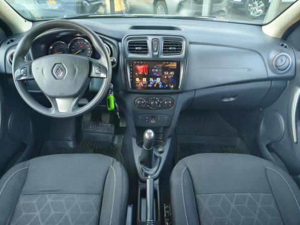 Renault Sandero II с пробегом 2015 года, цена 896 000 рублей, 118249 км, хэтчбек, Автокод Объявления
