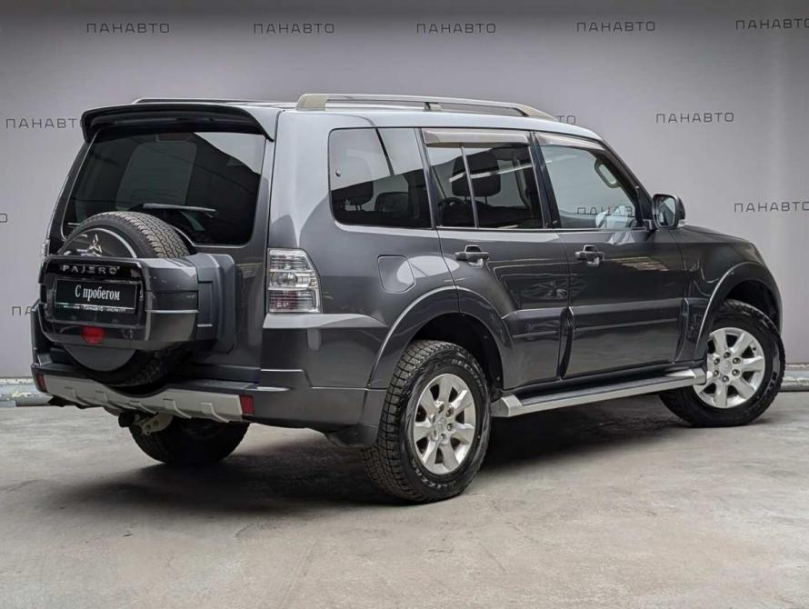 Mitsubishi Pajero IV Рестайлинг 1 Москва  - изображение 3