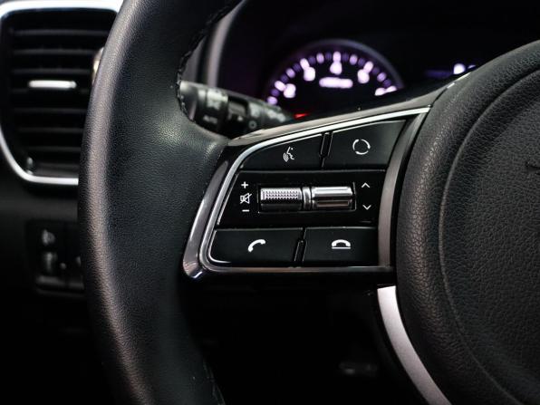 Kia Sportage IV Рестайлинг с пробегом 2021 года, цена 2 549 000 рублей, 119756 км, внедорожник, Автокод Объявления