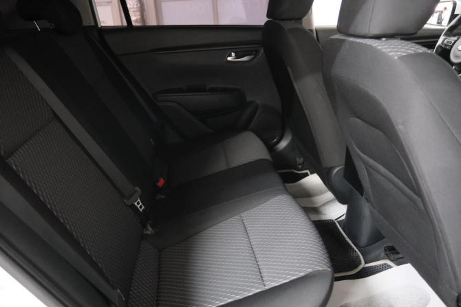 Kia Rio IV с пробегом 2019 года, цена 1 649 000 рублей, 114000 км, хэтчбек, Автокод Объявления