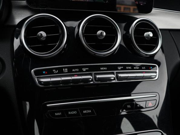 Mercedes-Benz C-Класс IV (W205) Рестайлинг с пробегом 2019 года, цена 3 400 000 рублей, 91221 км, седан, Автокод Объявления