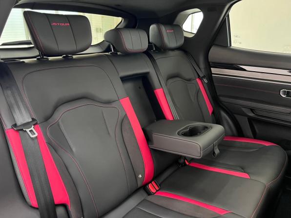 JETOUR DASHING I с пробегом 2023 года, цена 2 100 000 рублей, 36457 км, внедорожник, Автокод Объявления