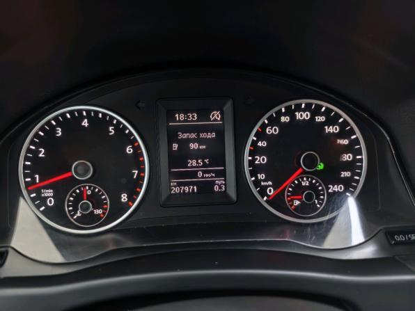 Volkswagen Tiguan I Рестайлинг с пробегом 2015 года, цена 1 180 000 рублей, 207967 км, внедорожник, Автокод Объявления