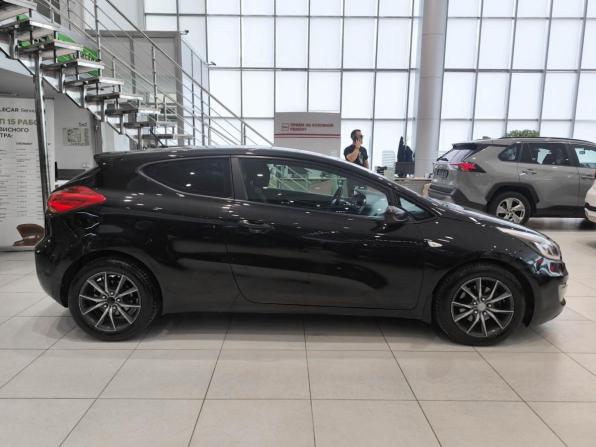 Kia Ceed II с пробегом 2013 года, цена 850 000 рублей, 277040 км, хэтчбек, Автокод Объявления