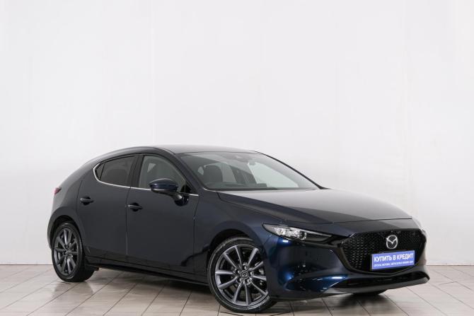 Mazda 3 IV (BP) с пробегом 2021 года, цена 2 069 000 рублей, 13250 км, хэтчбек, Автокод Объявления
