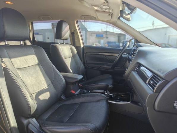 Mitsubishi Outlander III Рестайлинг 3 с пробегом 2018 года, цена 1 711 000 рублей, 158431 км, внедорожник, Автокод Объявления