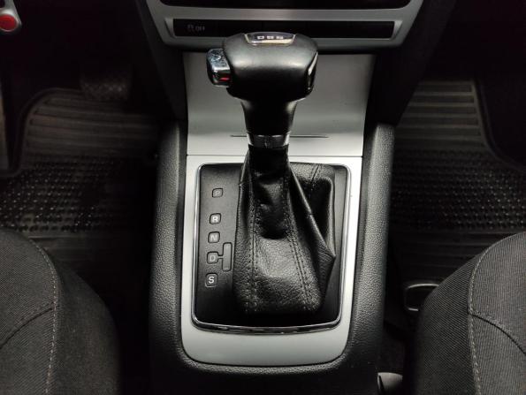 Skoda Octavia II (A5) Рестайлинг с пробегом 2011 года, цена 795 000 рублей, 127750 км, лифтбек, Автокод Объявления