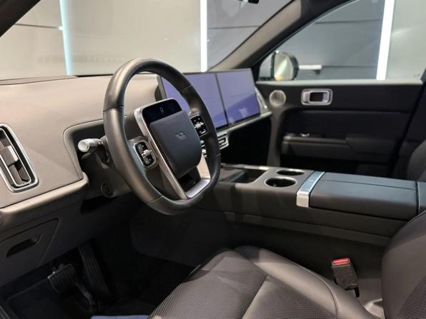 Li Auto (Lixiang) L7 I с пробегом 2023 года, цена 5 790 000 рублей, 32000 км, внедорожник, Автокод Объявления