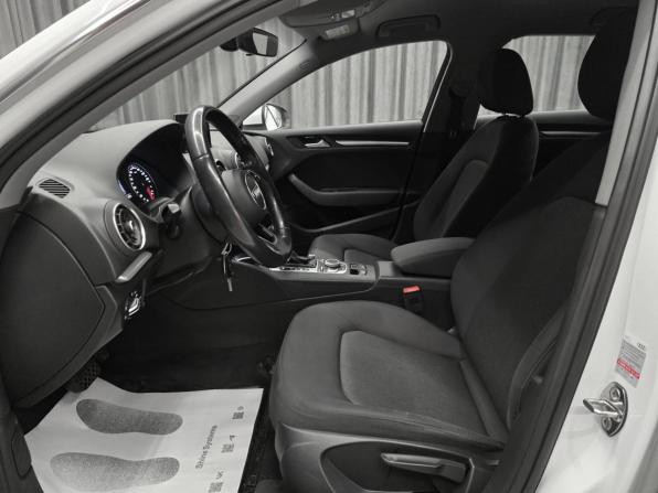 Audi A3 III (8V) с пробегом 2016 года, цена 1 549 000 рублей, 120000 км, хэтчбек, Автокод Объявления