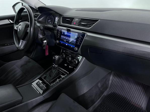 Skoda Superb III с пробегом 2017 года, цена 2 350 000 рублей, 92336 км, лифтбек, Автокод Объявления