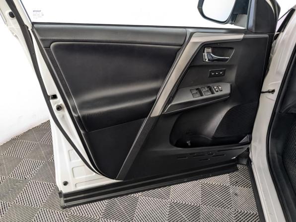 Toyota RAV4 IV (XA40) Рестайлинг с пробегом 2019 года, цена 2 820 000 рублей, 93445 км, внедорожник, Автокод Объявления