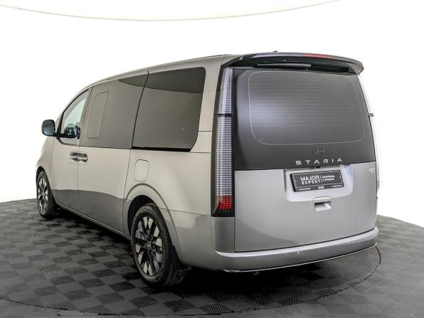 Hyundai Staria I с пробегом 2024 года, цена 6 414 500 рублей, 10142 км, минивэн, Автокод Объявления