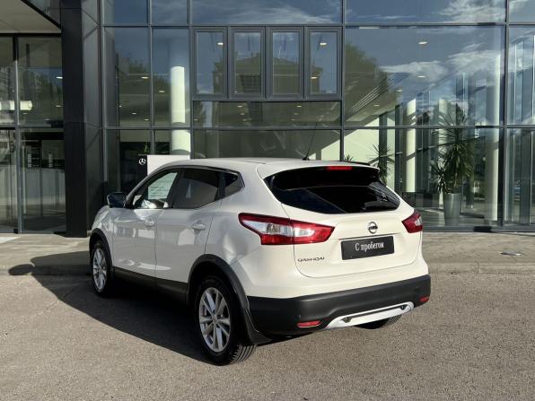 Nissan Qashqai II с пробегом 2016 года, цена 1 570 000 рублей, 140173 км, внедорожник, Автокод Объявления