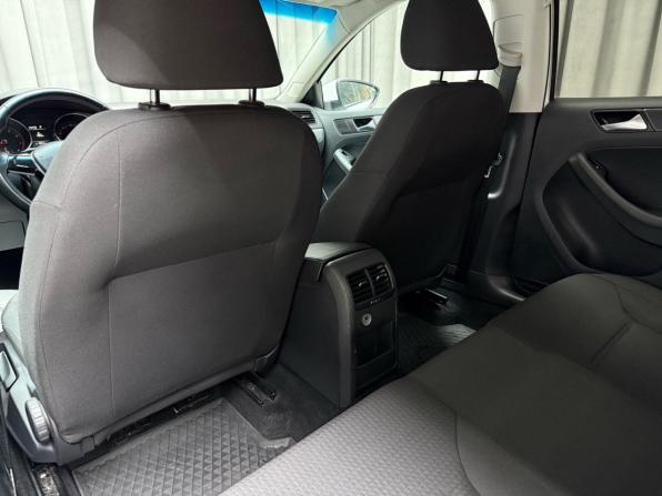 Volkswagen Jetta VI Рестайлинг с пробегом 2016 года, цена 1 499 000 рублей, 84527 км, седан, Автокод Объявления