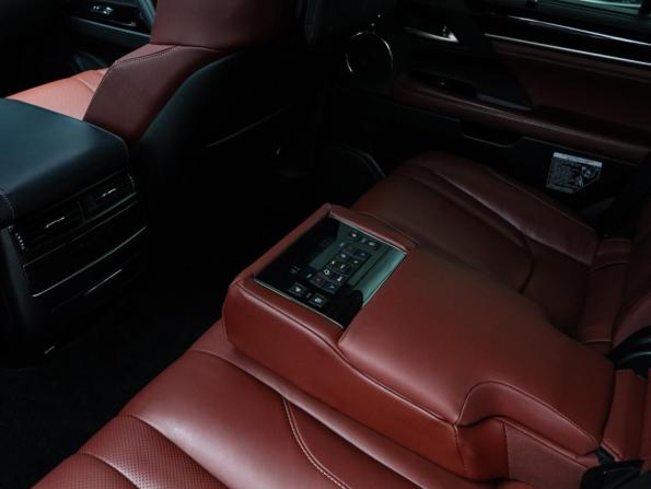 Lexus LX III Рестайлинг 2 с пробегом 2017 года, цена 9 400 000 рублей, 53679 км, внедорожник, Автокод Объявления