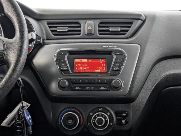 Kia Rio III с пробегом 2013 года, цена 945 000 рублей, 93850 км, седан, Автокод Объявления