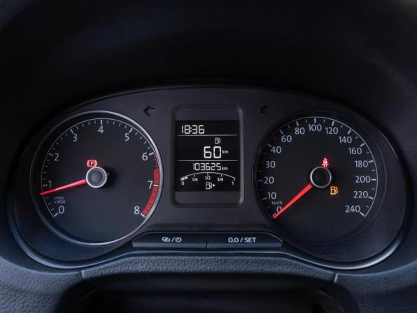 Volkswagen Polo V Рестайлинг с пробегом 2019 года, цена 1 300 000 рублей, 103625 км, седан, Автокод Объявления