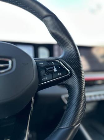 Geely Coolray I Рестайлинг с пробегом 2023 года, цена 2 130 000 рублей, 21173 км, внедорожник, Автокод Объявления