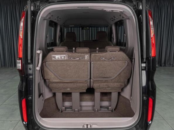 Honda Stepwgn V с пробегом 2015 года, цена 1 549 000 рублей, 153938 км, минивэн, Автокод Объявления