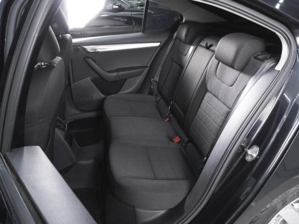 Skoda Octavia III (A7) с пробегом 2015 года, цена 1 190 000 рублей, 239988 км, лифтбек, Автокод Объявления