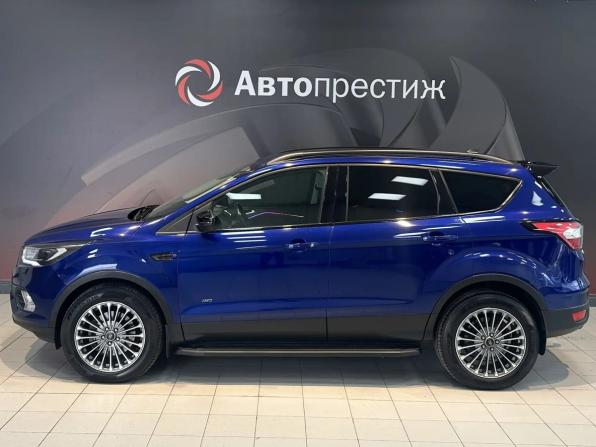 Ford Kuga II Рестайлинг с пробегом 2017 года, цена 1 679 000 рублей, 64000 км, внедорожник, Автокод Объявления