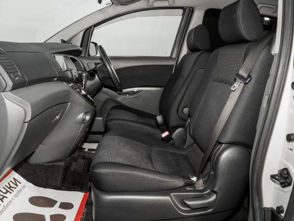 Toyota ISis I Рестайлинг с пробегом 2010 года, цена 1 180 500 рублей, 128648 км, компактвэн, Автокод Объявления