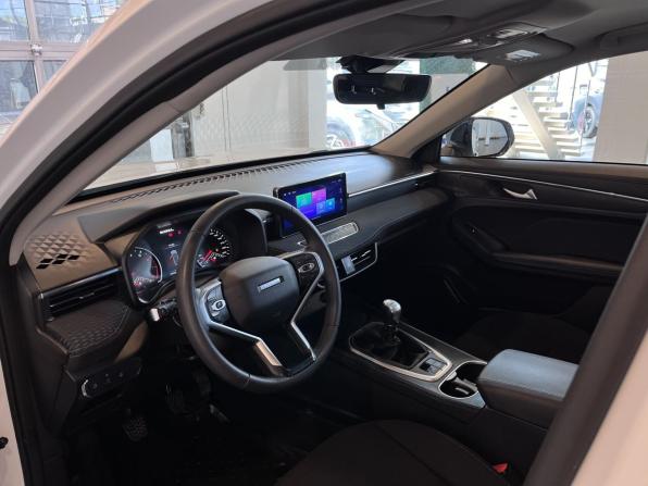 Haval Jolion I Рестайлинг с пробегом 2024 года, цена 2 000 000 рублей, 24029 км, внедорожник, Автокод Объявления