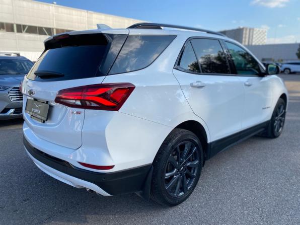 Chevrolet Equinox III Рестайлинг с пробегом 2022 года, цена 2 690 000 рублей, 98845 км, внедорожник, Автокод Объявления