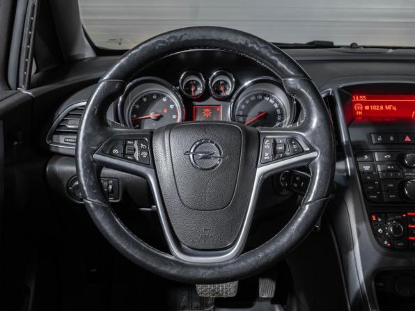 Opel Astra J Рестайлинг с пробегом 2014 года, цена 901 000 рублей, 200894 км, седан, Автокод Объявления