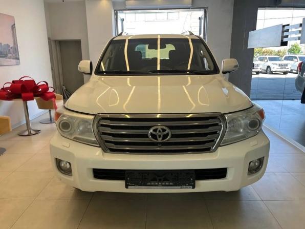 Toyota Land Cruiser 200 Series Рестайлинг 1 с пробегом 2014 года, цена 3 350 000 рублей, 286000 км, внедорожник, Автокод Объявления