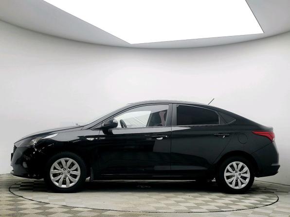 Hyundai Solaris II Рестайлинг с пробегом 2021 года, цена 1 406 000 рублей, 66294 км, седан, Автокод Объявления
