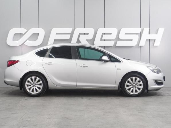 Opel Astra J Рестайлинг с пробегом 2014 года, цена 814 000 рублей, 182582 км, седан, Автокод Объявления