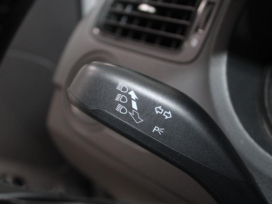 Volkswagen Polo V Рестайлинг Старый Оскол  - изображение 14