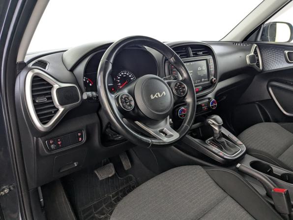 Kia Soul III с пробегом 2022 года, цена 2 300 000 рублей, 44023 км, хэтчбек, Автокод Объявления